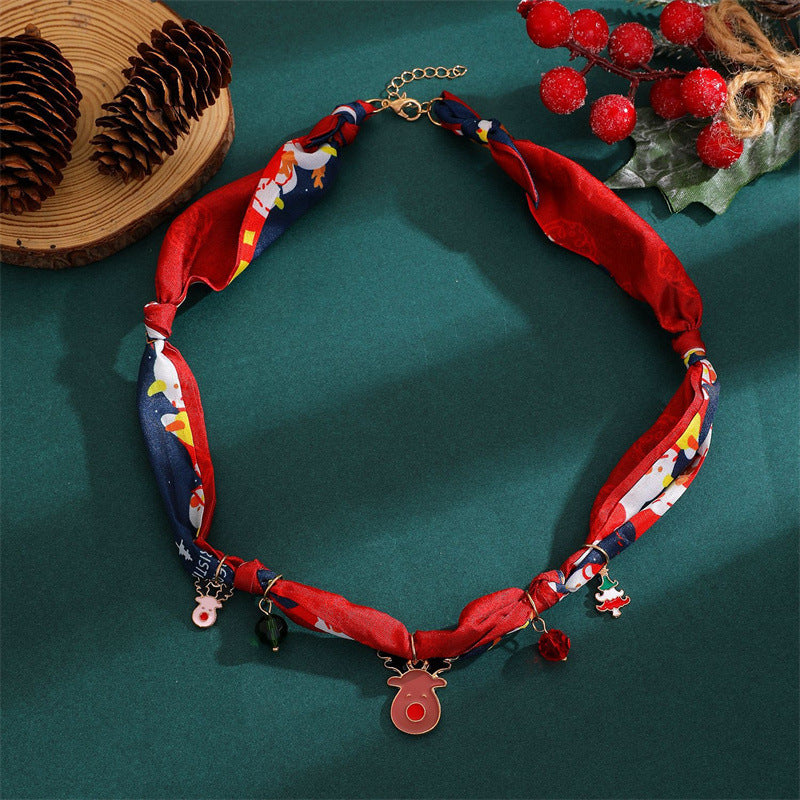 Casual Alloy Plated Christmas Tree and Reindeer Pendant Necklace for Women