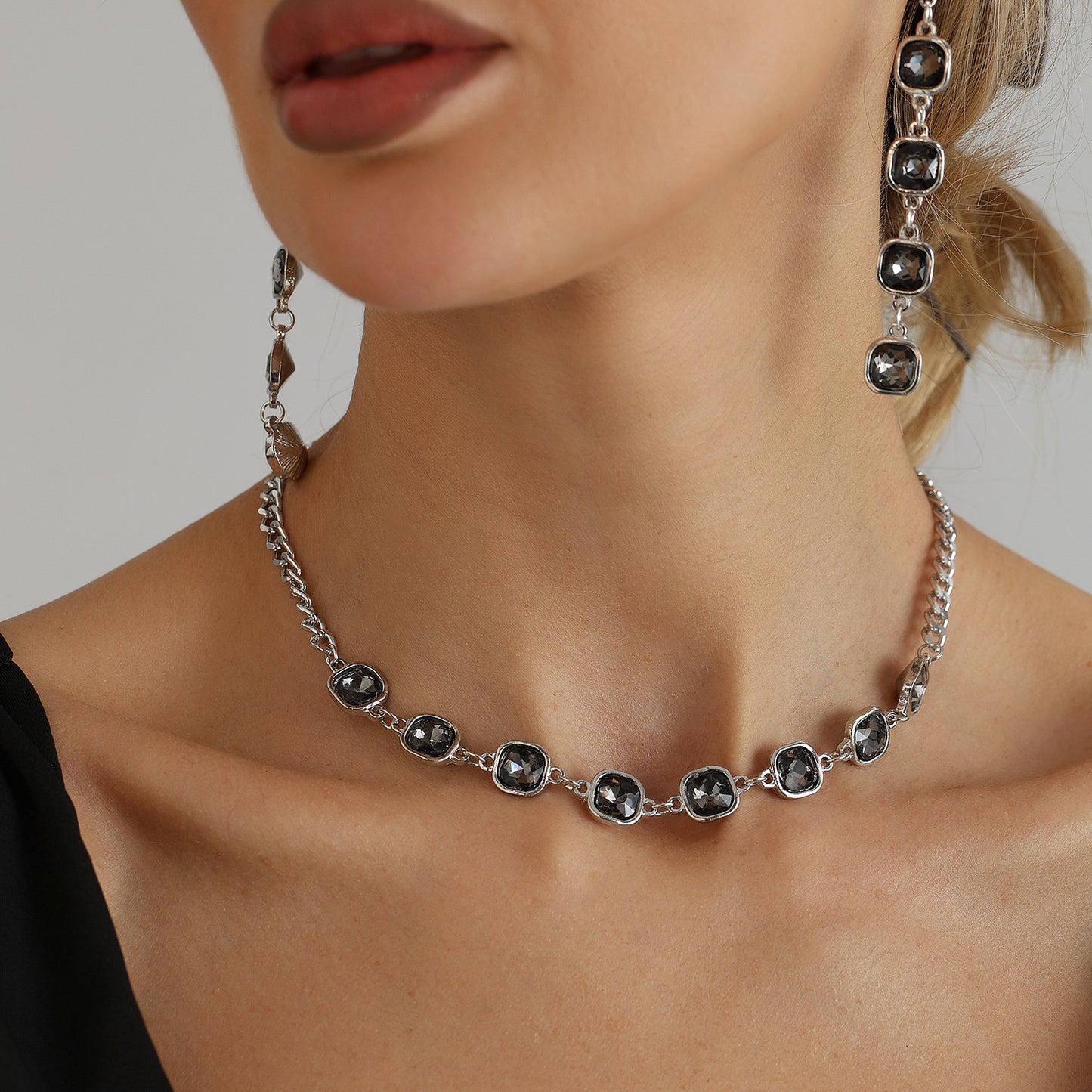 Luxury Elegant Geometric Square Rhinestone Plated Alloy Necklace Earrings Set