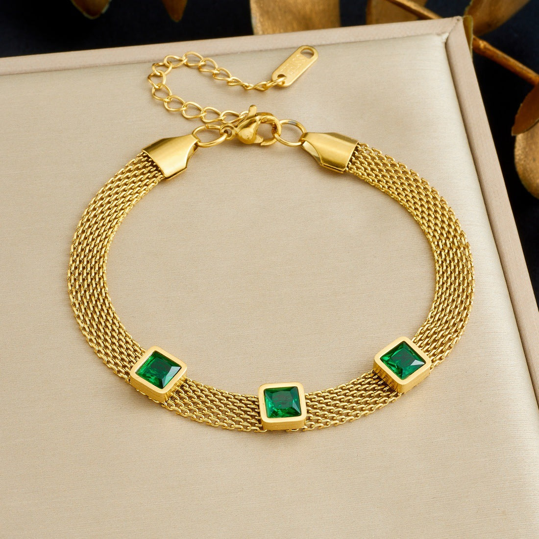 Vintage Gold Plated Geometric Square Rhinestone Mesh Chain Bracelet for Women