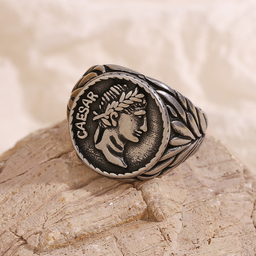 Fashionable Geometric Stainless Steel Ring for Men with 18K Gold Plating Vintage-Inspired Hip-Hop Design