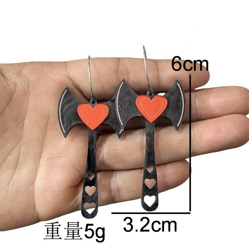 Pendientes de acrílico con forma de corazón y hacha de Halloween, exagerados y con detalles tallados, para usar sin distinción de género