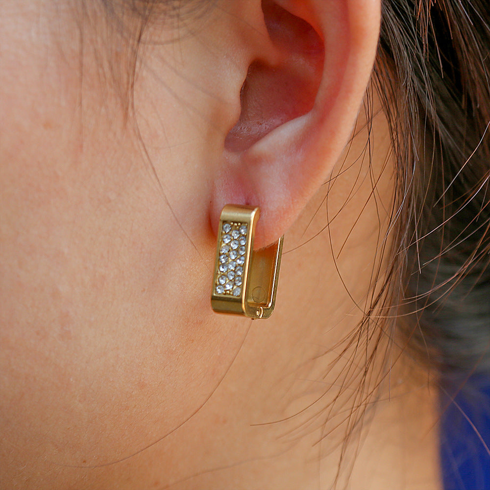 Orecchini da donna placcati in acciaio al titanio a forma di U minimalisti con intarsio di strass