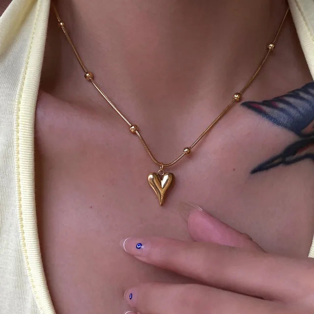 Collana con ciondolo a cuore in acciaio al titanio stile principessa con finitura placcata per donna, catena a serpente minimalista girocollo