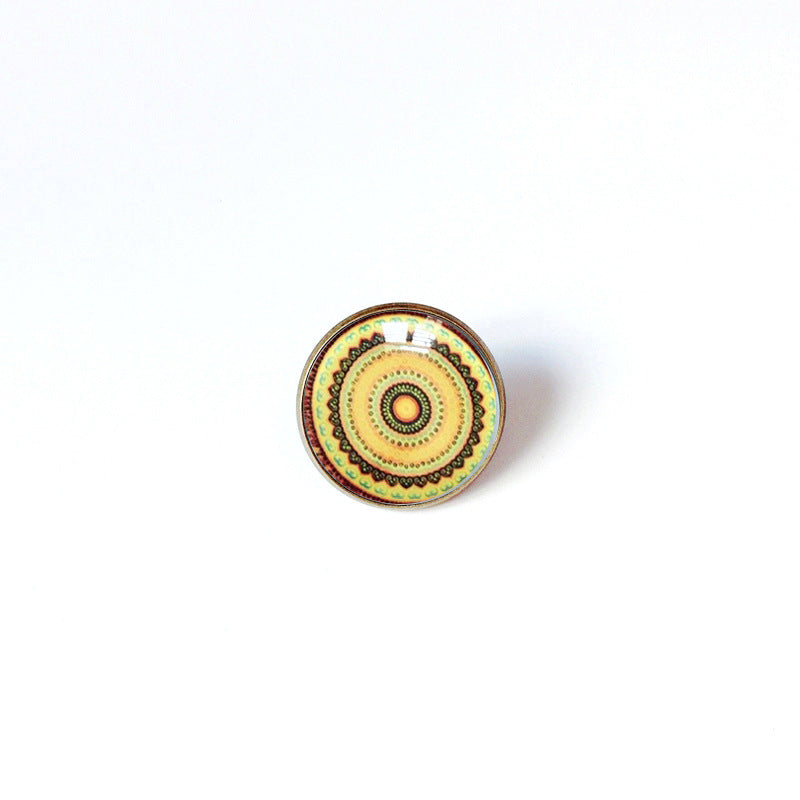 Broche floral vintage bohemio de mandala en latón con acabado chapado para mujeres y hombres