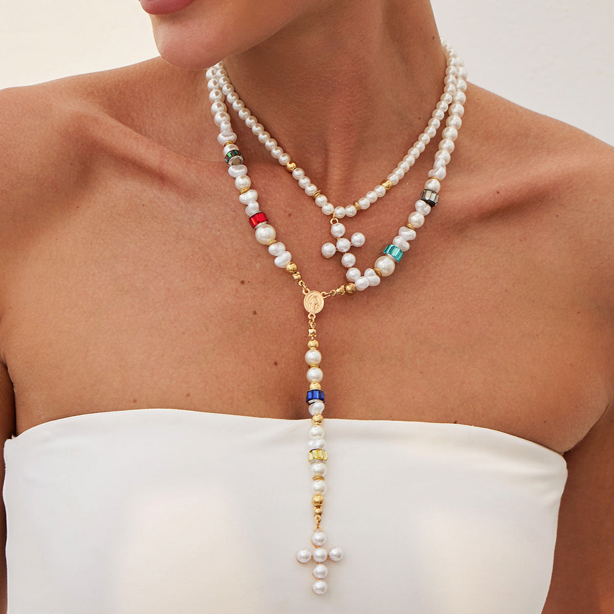 Collana a Y da donna con pendente a croce vintage in stile francese con perle di strass colorate, finitura placcata in lega di zinco, design geometrico