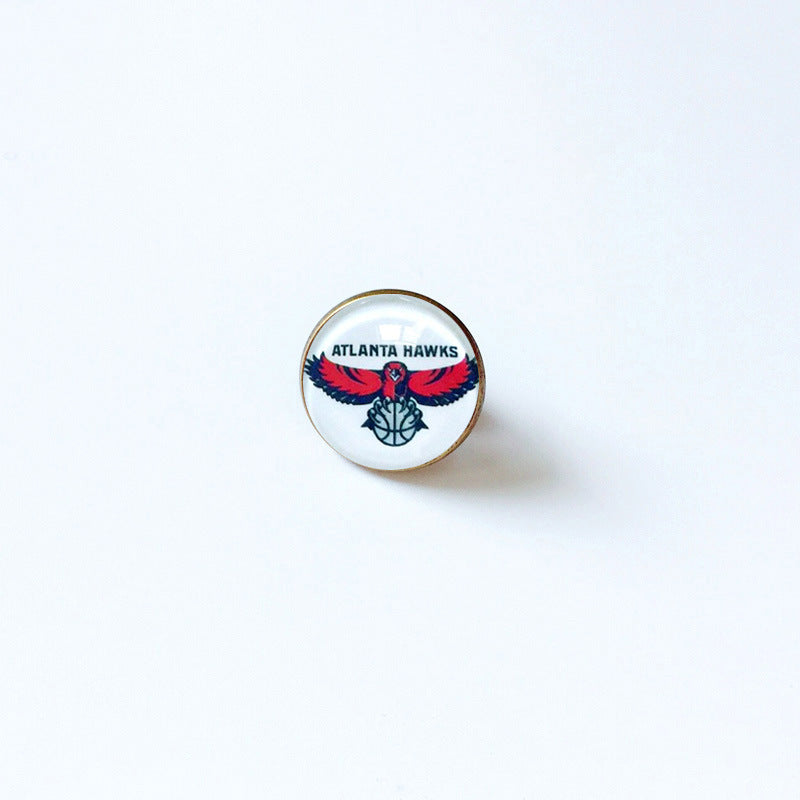 Pin de solapa metálico de equipos de baloncesto retro de la NBA - Insignia con gema vintage - Broche de Kobe Curry - Regalo para fans - Unisex