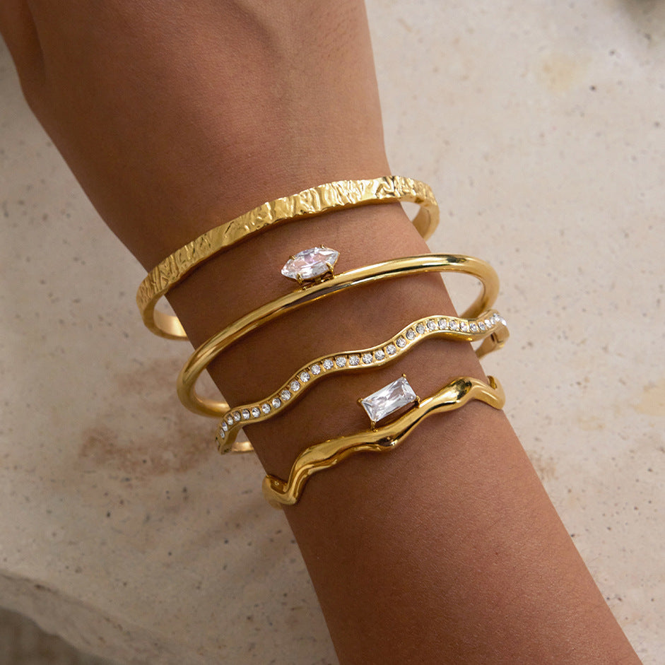 Pulsera geométrica cuadrada minimalista de acero de titanio para mujer con acabado chapado, brazalete de lujo ajustable de acero inoxidable