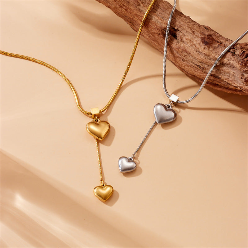 Collana con ciondolo a cuore placcato in acciaio inossidabile, elegante e minimalista, con catena a scatola