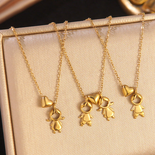 Collana con ciondolo a cuore di lusso in acciaio inossidabile placcato oro 18 carati con catena a maglie per donna