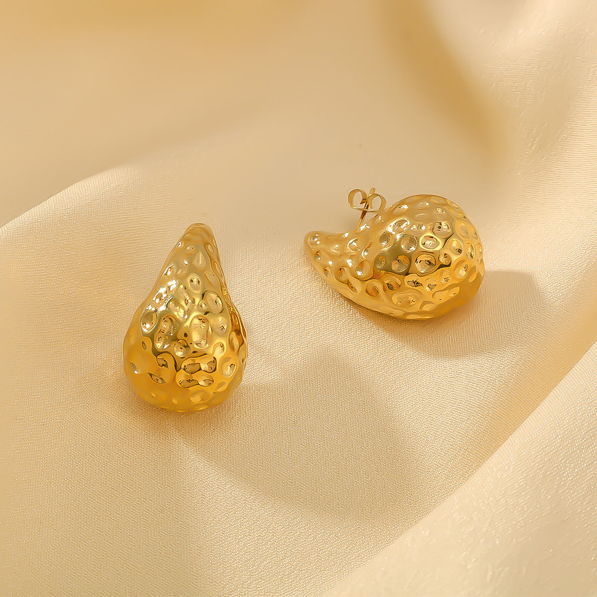 Vintage Stainless Steel Hammered Texture Hollow Drip-Shaped Earrings with 18K Gold Plating for Women