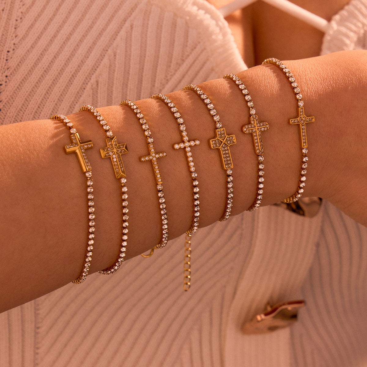 Fashionable Geometric Cross Bracelet in Stainless Steel with Rhinestone Inlay and Gold Plating for Women