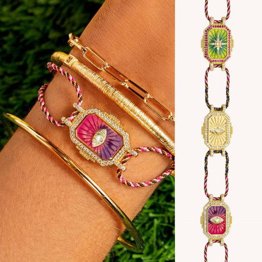 Collar Colgante de Tarot Geométrico para Mujer con Incrustaciones de Pedrería y Baño de Oro sobre Base de Latón