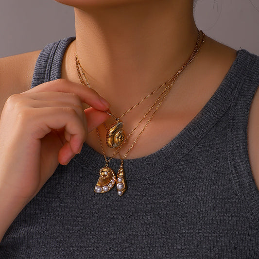 Minimalist Seashell-Shaped Titanium Steel Pendant Necklace Set with Rhinestone Inlay and Pearl Accents on O-Chain