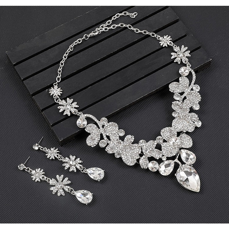 Vintage Leaf-Shaped Alloy Necklace Set with Rhinestone Inlay and Gold Plating for Women Formal Evening Wear