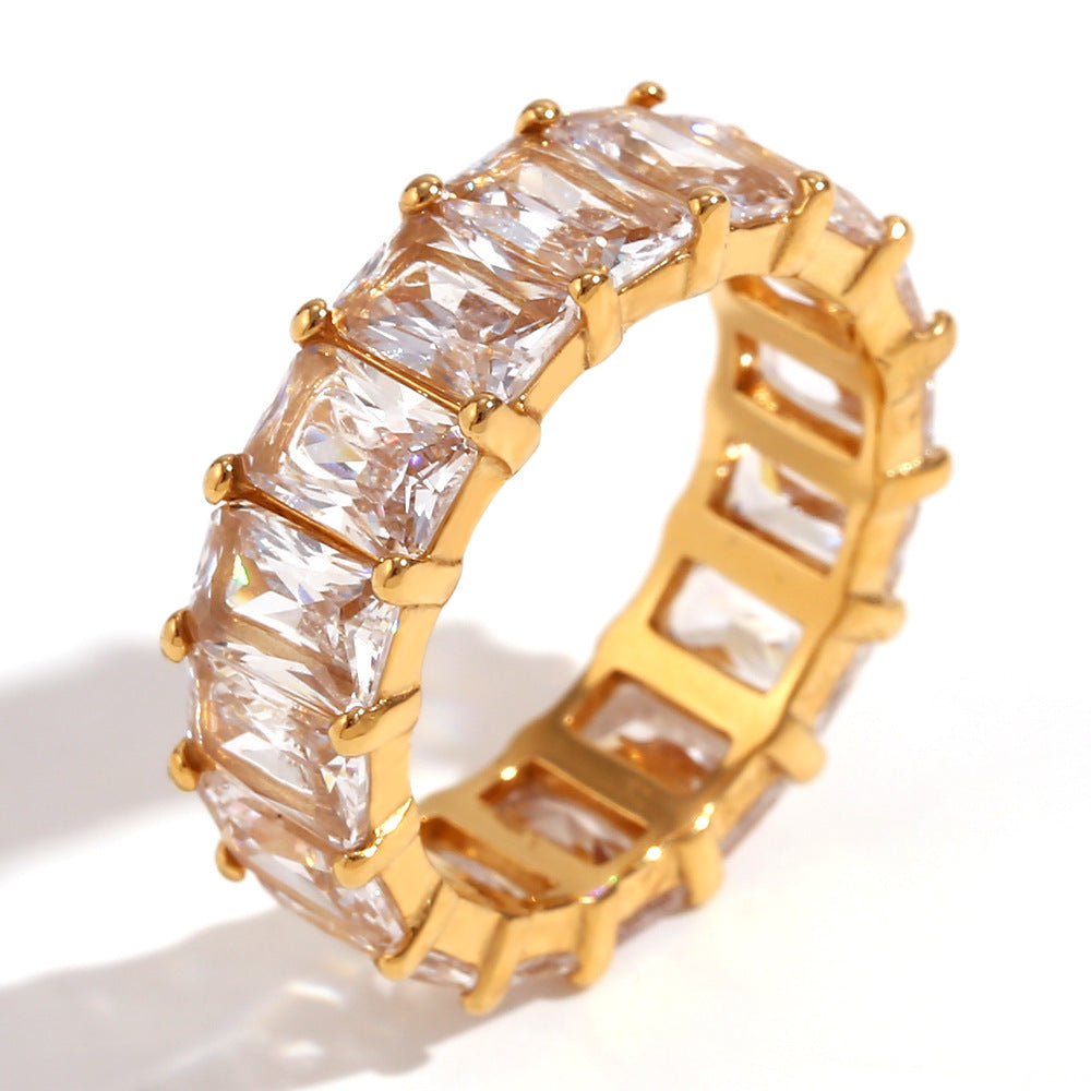 Anello in Acciaio Inossidabile Geometrico alla Moda con Placcatura in Oro 18K e Zirconi Quadrati 4A Microincastonati da Donna