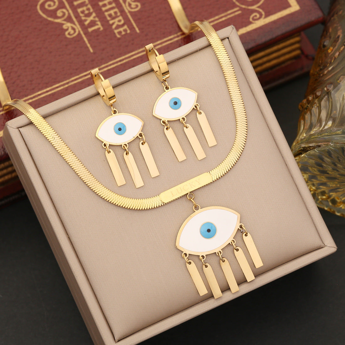 Minimalist Eye Pendant Necklace in Stainless Steel with Electroplating - Flat Snake Chain Collarbone Jewelry for Women