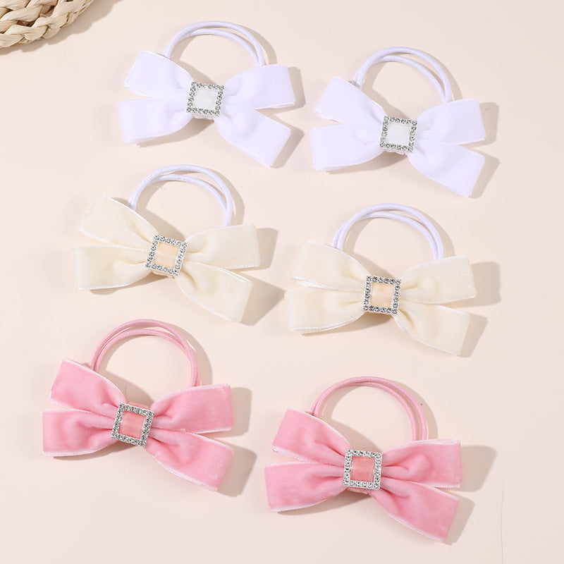 Natural Style Bow-Shaped Hair Clip for Girls with Ruffled and Mesh Details Made of Polyester Duckbill Clip