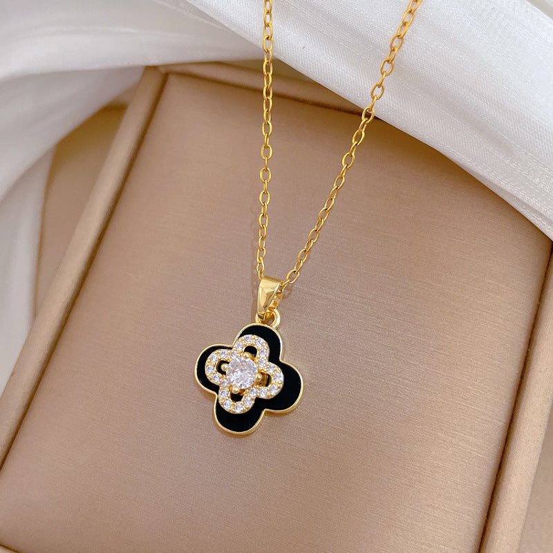 Sweet Minimalist Geometric Rhinestone Rotating Clover Necklace Titanium Steel Cable Chain for Unisex