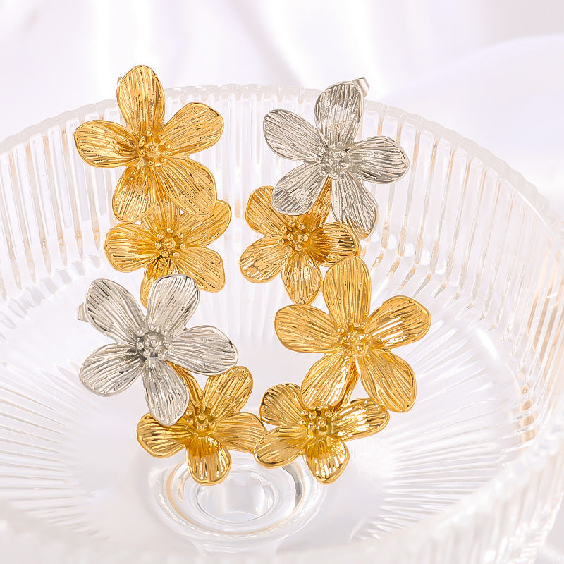 Orecchini pendenti con fiore e nappa in acciaio inossidabile placcato oro 18 carati, stile vintage francese