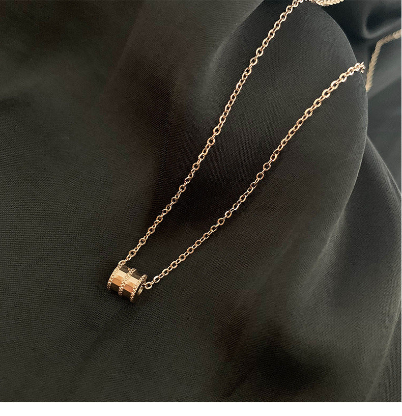 Minimalist Geometric Waist-Shaped Titanium Steel Necklace for Women with 18K Rose Gold Plating and O-Chain