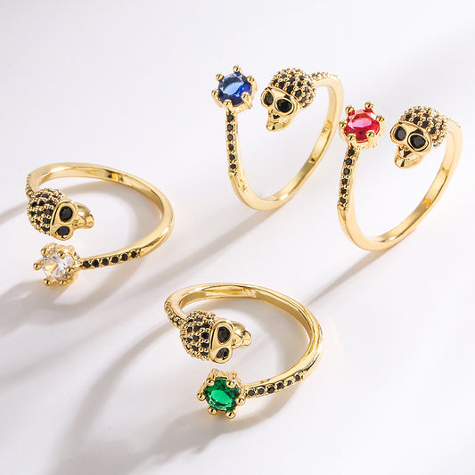 Anillo geométrico con forma de calavera estilo punk en cobre con baño de oro e incrustaciones de circonitas para mujer