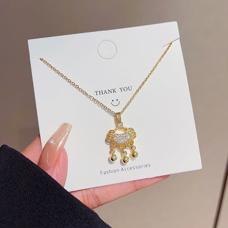 Minimalist Irregular Animal-Shaped Titanium Steel Pendant Necklace with Plating Finish for Unisex Wear