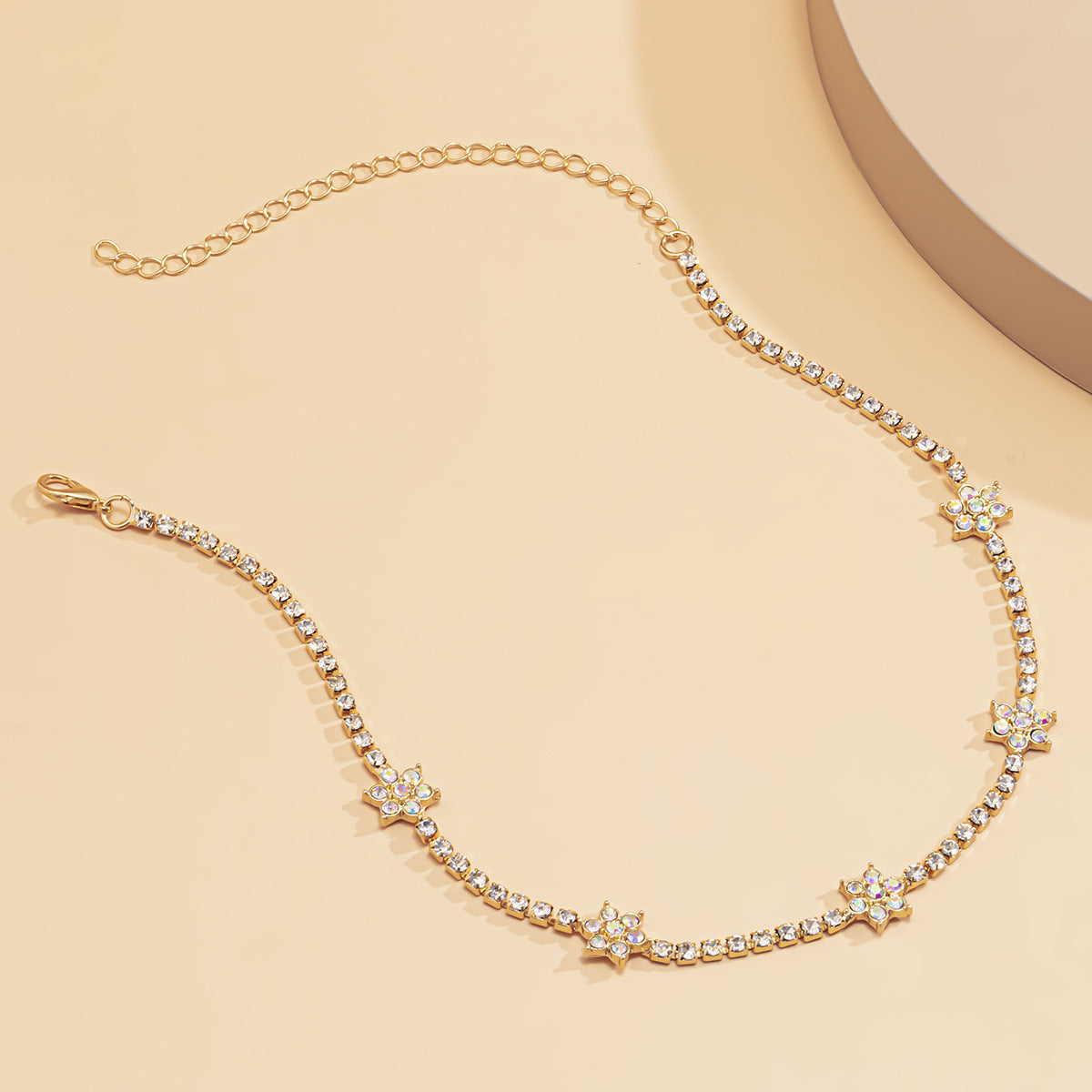Minimalist Hip-hop Floral Rhinestone Plated Alloy Singapore Chain Necklace