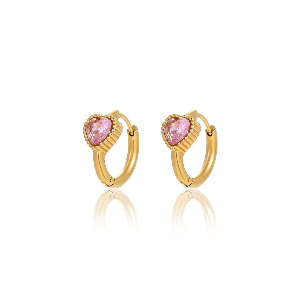 Pendientes vintage de circonita con baño de acero inoxidable en forma de corazón para mujer con un atractivo minimalista de lujo