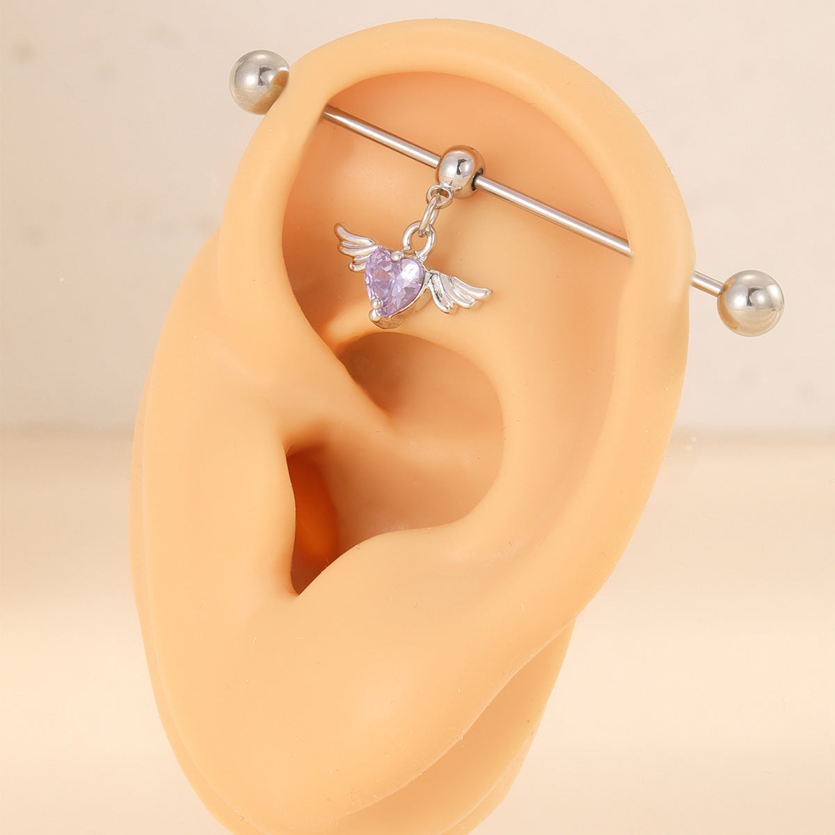 Orecchino a clip Hip-Hop a forma di cuore rosso da donna in rame con intarsio di zirconi e design geometrico