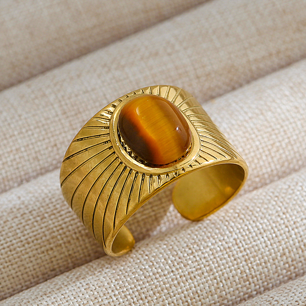 Anillo de Acero Titanio en Forma de U Geométrico Estilo Punk con Baño de Oro de 18K y Piedra Ovalada de Lava Micro-Pavé