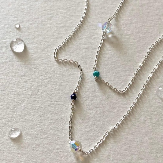Collana pendente geometrica minimalista in Argento Sterling 925 placcato oro con accenti di zirconi su catena a maglie forzate