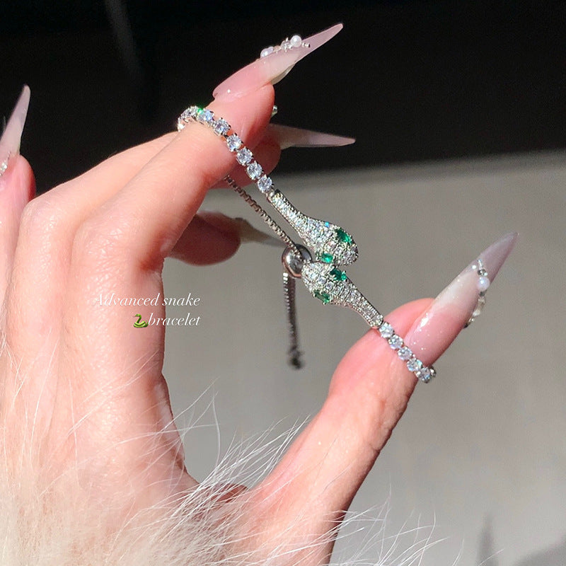 Pulsera de circonita bañada en oro con forma de serpiente para mujer, de estética minimalista de lujo