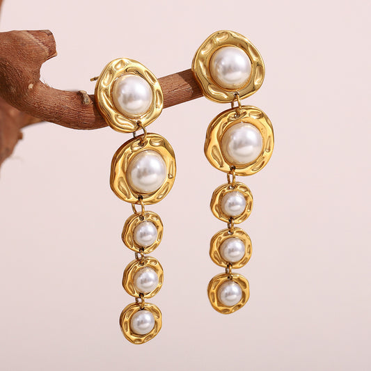 Fashionable Vintage-Inspired Geometric Stainless Steel Earrings with 18K Gold Plating and Mixed-Size Pearl Accents for Women