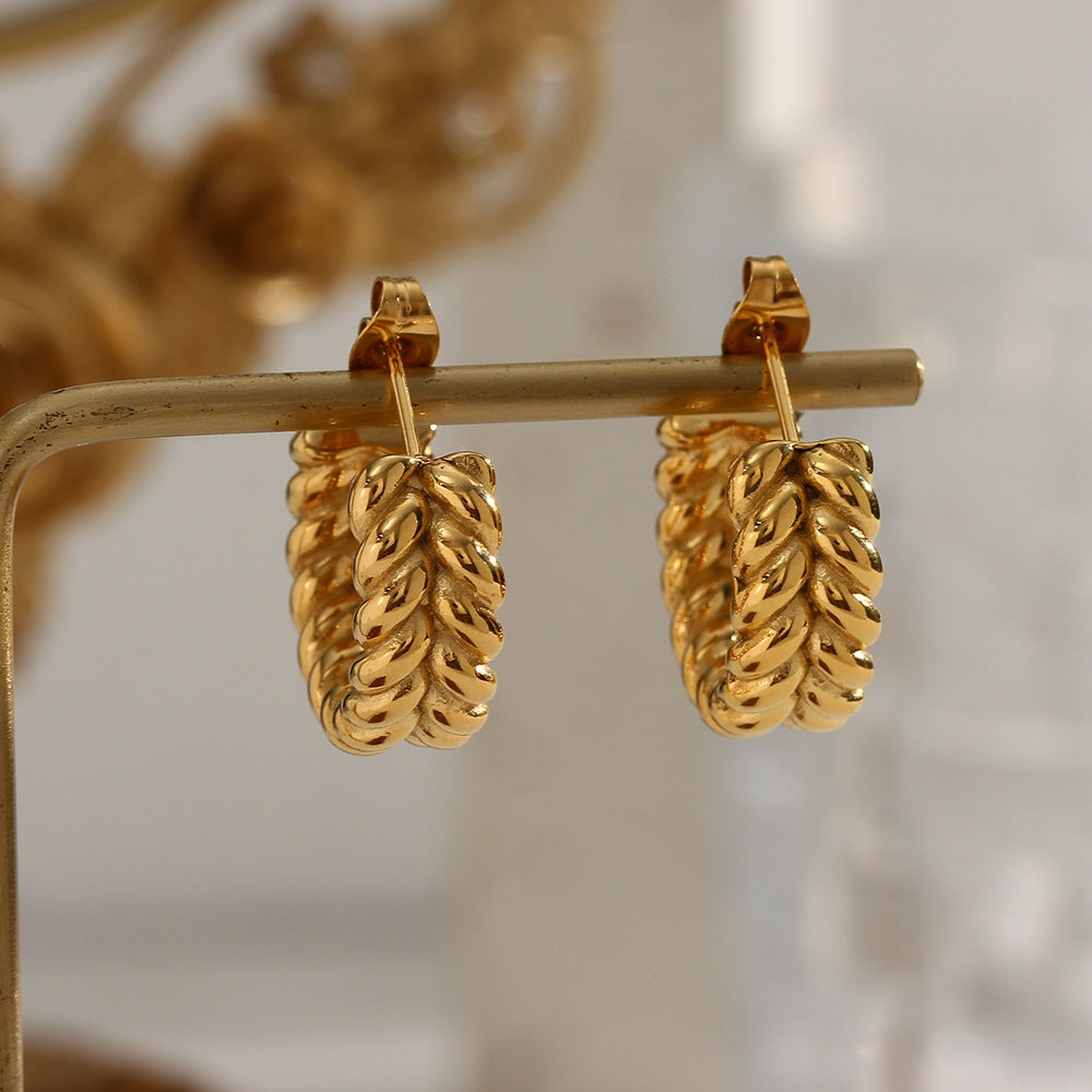Minimalist Geometric Stainless Steel C-Shaped Hoop Earrings with 18K Gold Plating and Wheat Pattern