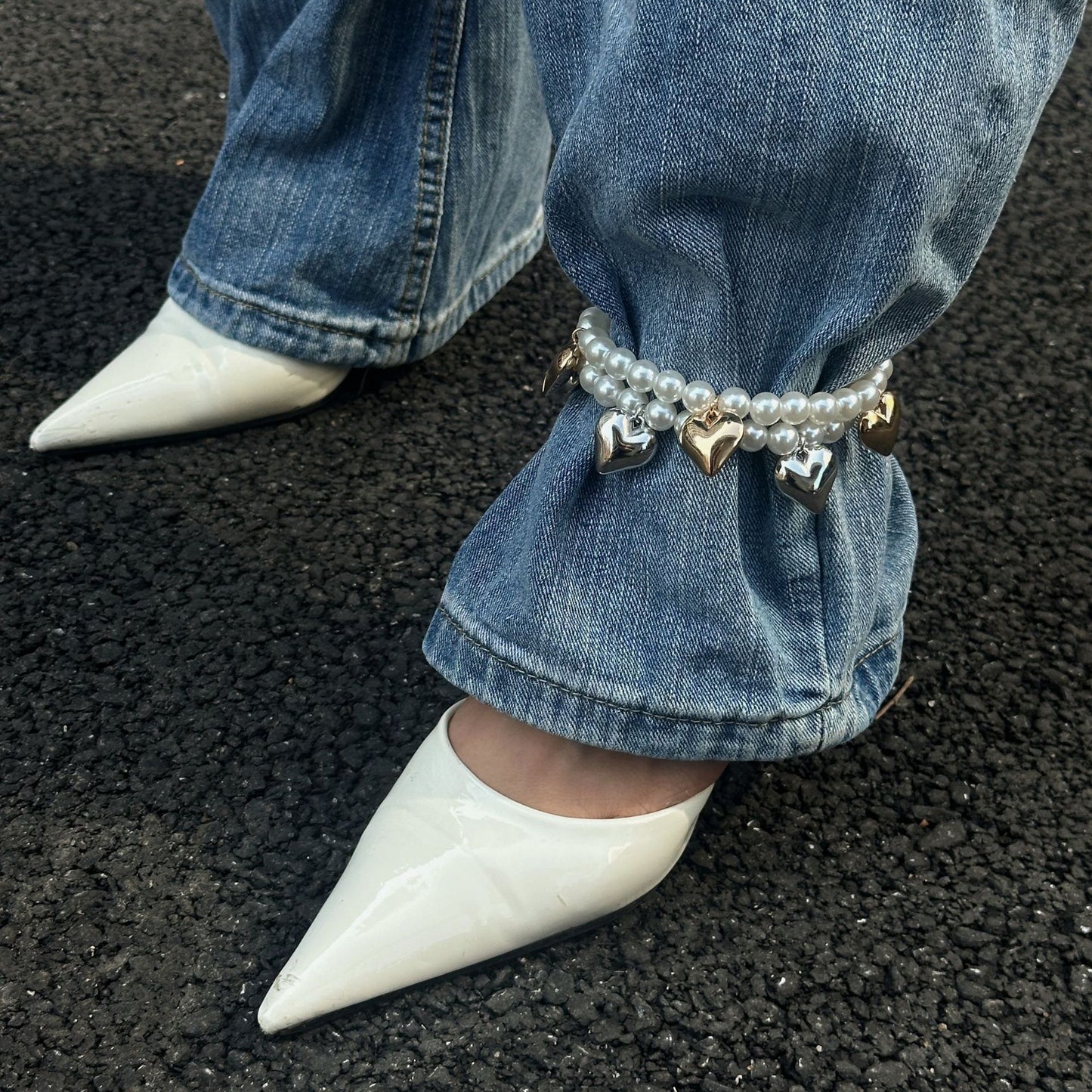 Cavigliera con fiocco a cuore in perle finte da donna