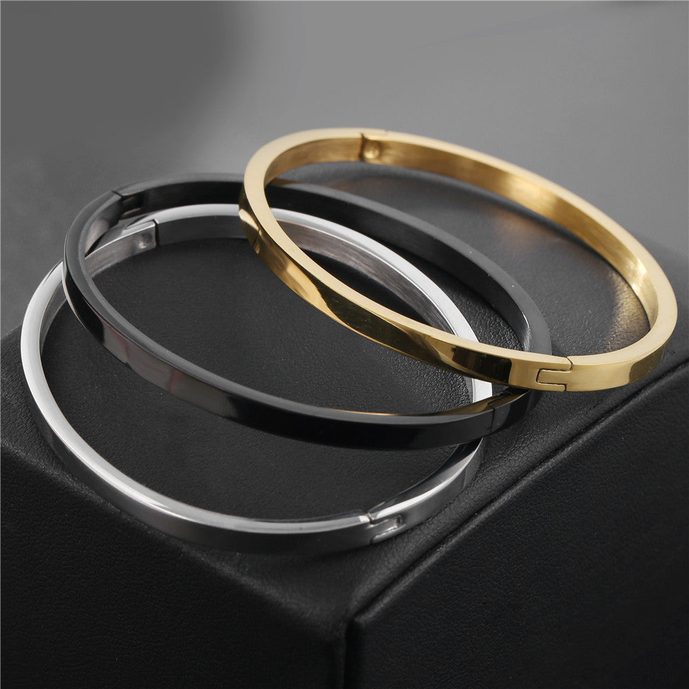 Minimalist 18K Gold Plated Geometric Round Titanium Steel Bracelet for Unisex