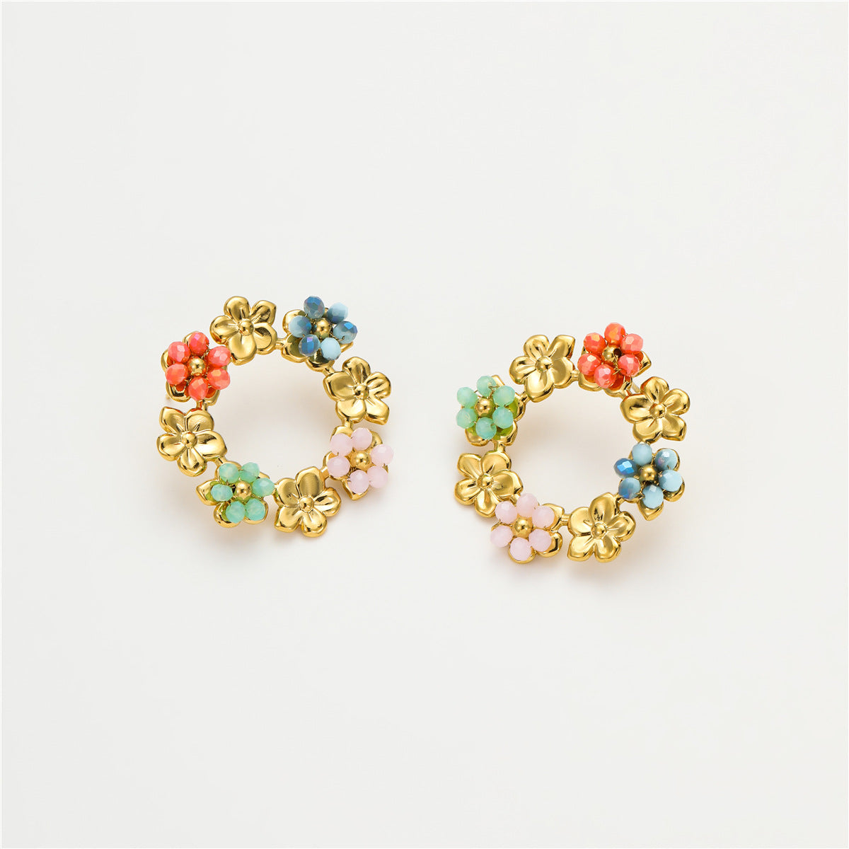Elegantes Pendientes de Perlas de Acero Inoxidable con Forma Geométrica y Baño de Oro para Mujer