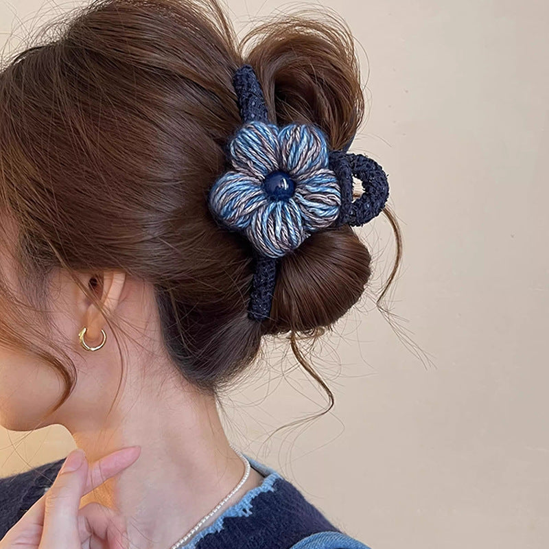 Fermaglio per capelli a graffetta in maglia floreale stile lusso da donna, accessorio fatto a mano per tutti i giorni