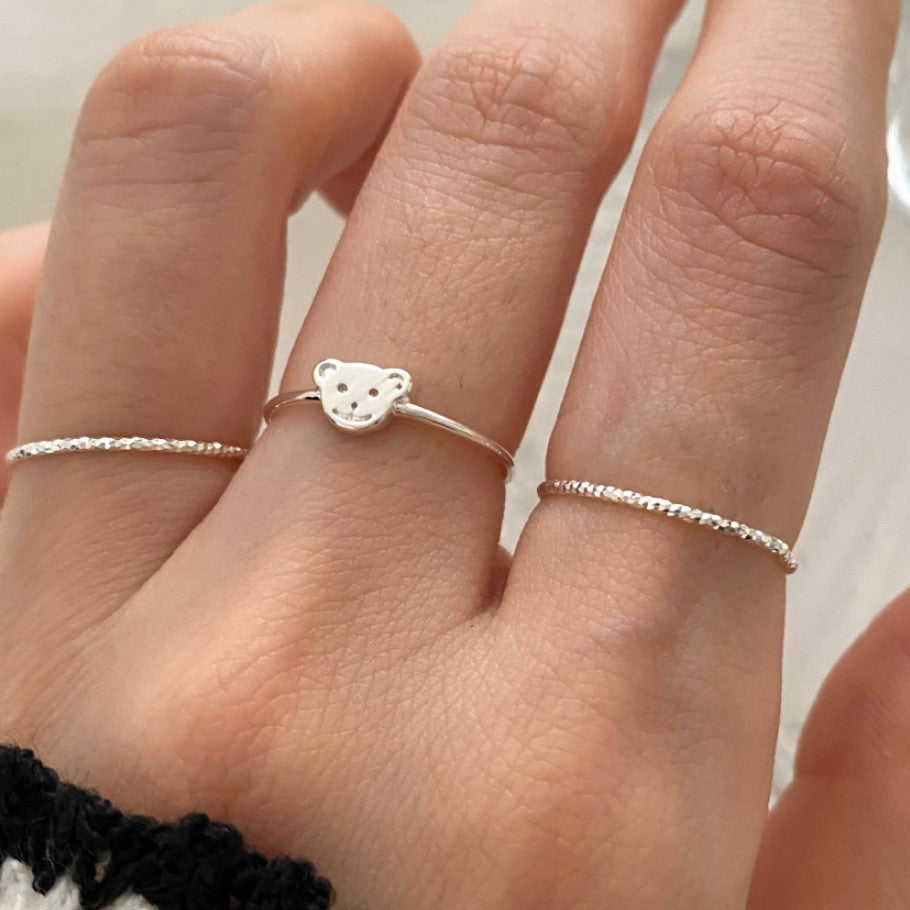 Anello da donna minimalista a forma di orso in argento sterling 925, design geometrico, stile fresco e dolce