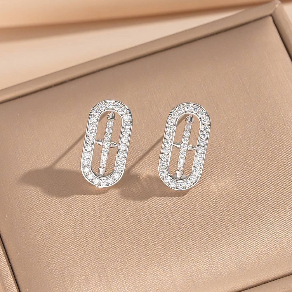 Collar con colgante en forma de corazón y aretes de campana de lujo en acero de titanio con baño de oro de 18 quilates en cadena tipo O para mujer
