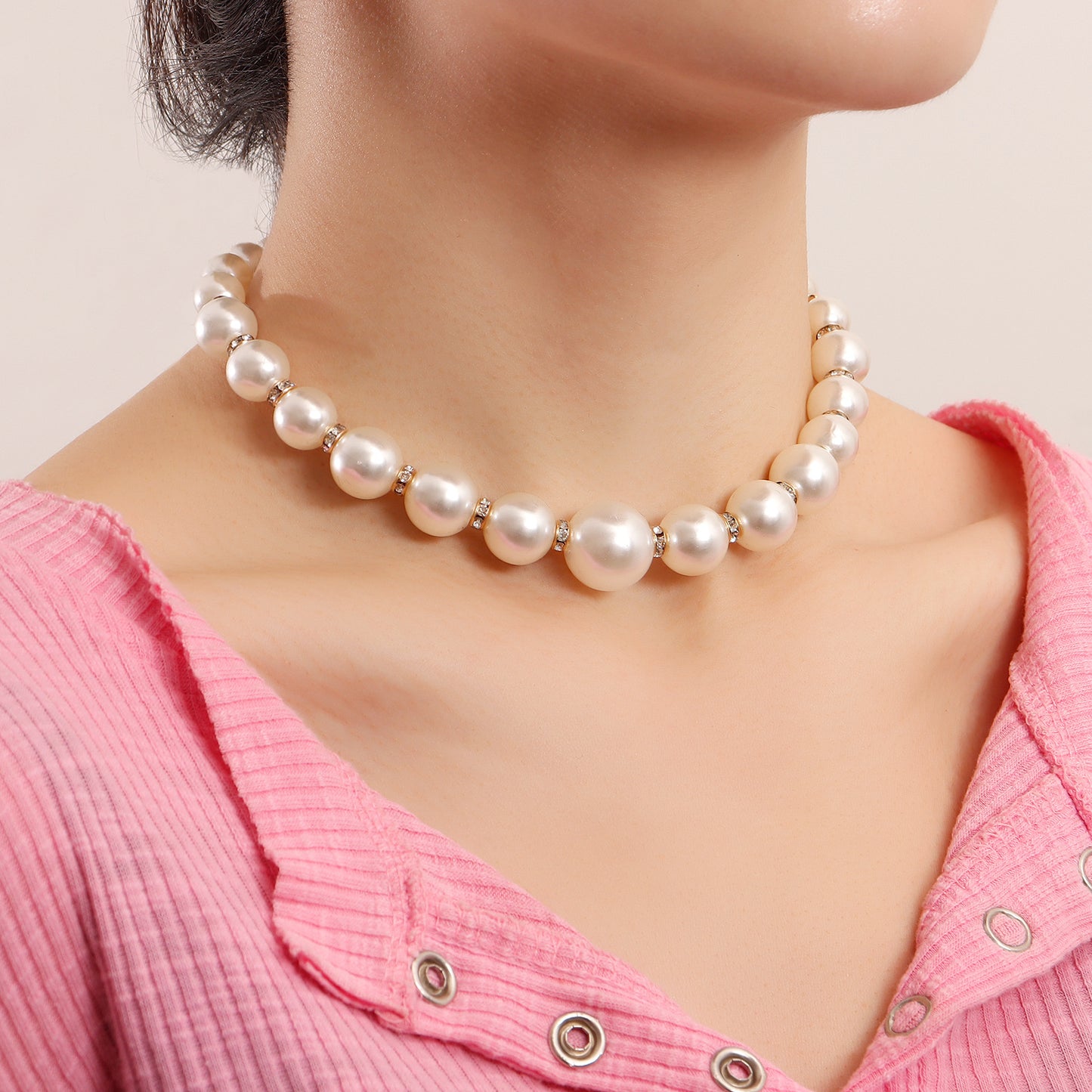 Minimalist Geometric Alloy Necklace with Micro-Pave Rhinestone Accents and Baroque Pearl Beads for Women