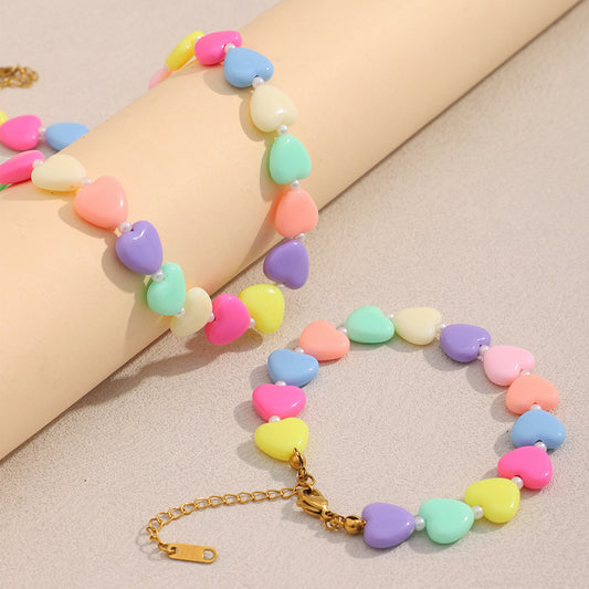 Fashionable Heart-Shaped Acrylic Necklace for Women with Handmade Finish