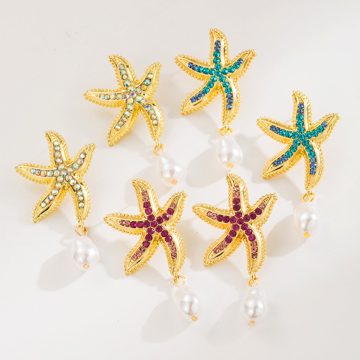 Orecchini in Lega a Forma di Stella Marina con Intarsio di Strass e Accenti di Perle, Gioielli Freschi Ispirati all'Oceano per Donne