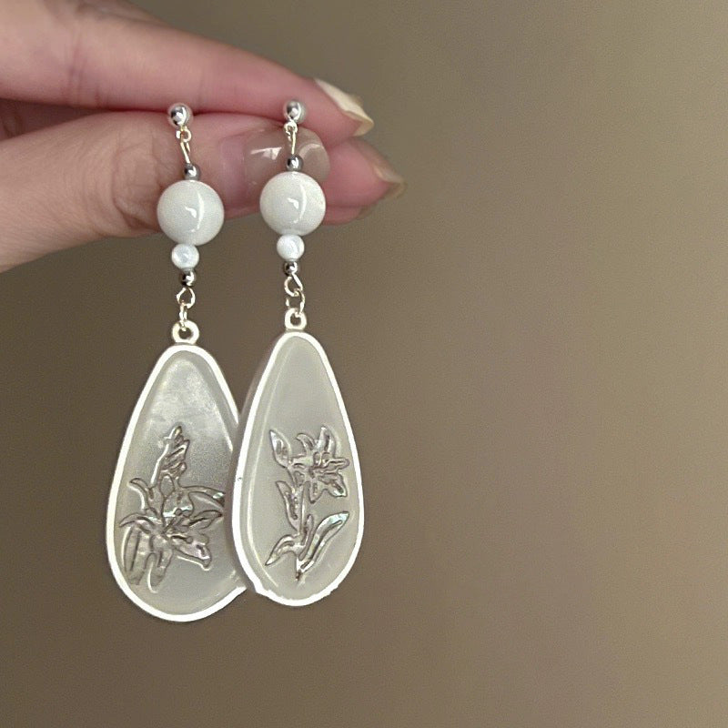 Orecchini a perno con perle dolci, eleganti e floreali per donna con perni in argento sterling 925