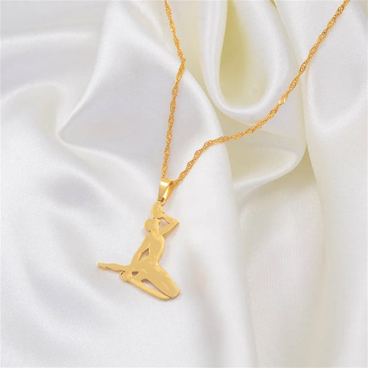 Collana Pendente con Lettera Geometrica Minimalista da Donna e Uomo in Acciaio Inossidabile con Placcatura in Oro