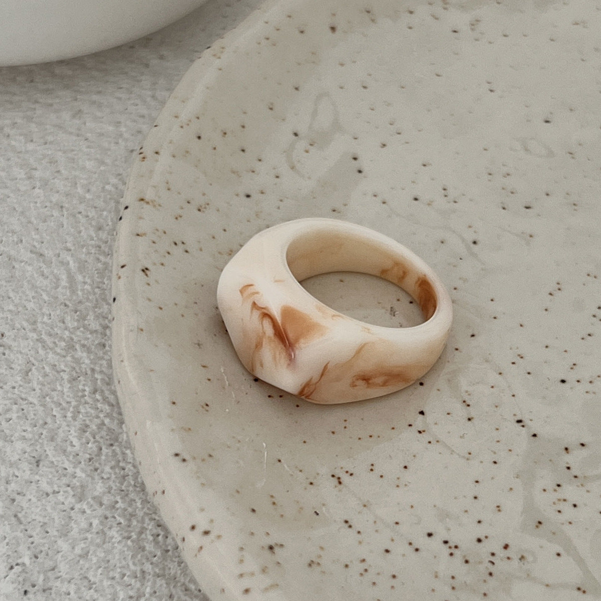Vintage Geometric Round Resin Bracelet for Women