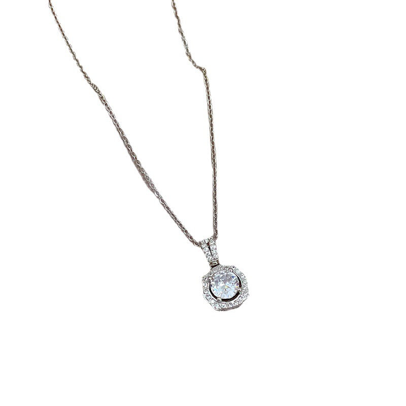 Collana girocollo da donna con ciondolo a zircone geometrico, minimalista, di lusso, in acciaio al titanio