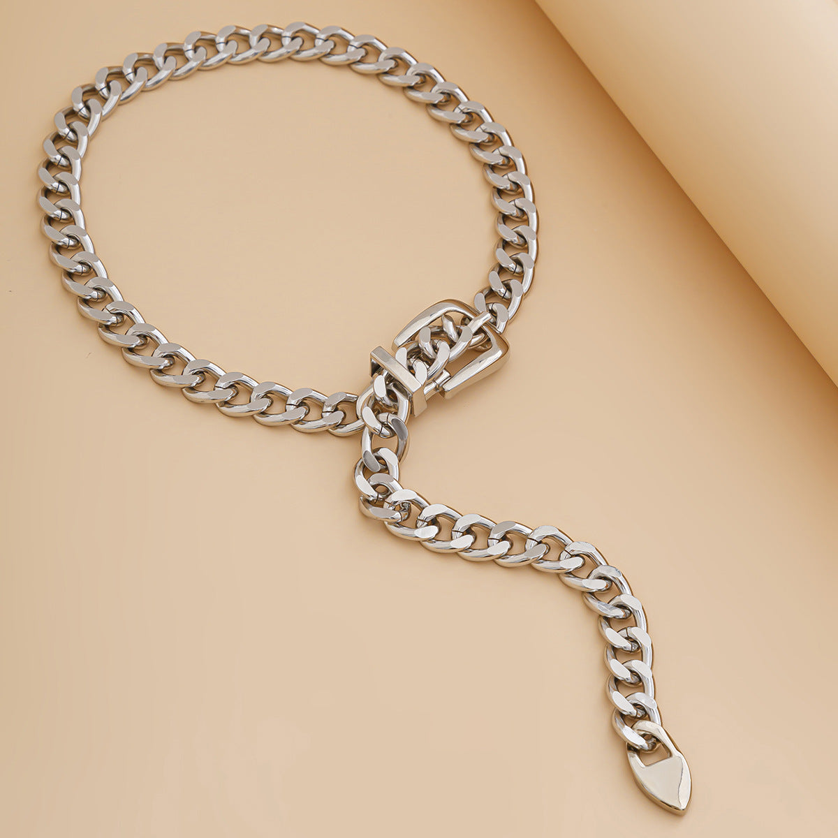 Punk Geometric Metal-Look Belt Buckle Necklace for Women with Electroplated Alloy Pendant and Aluminum Chain