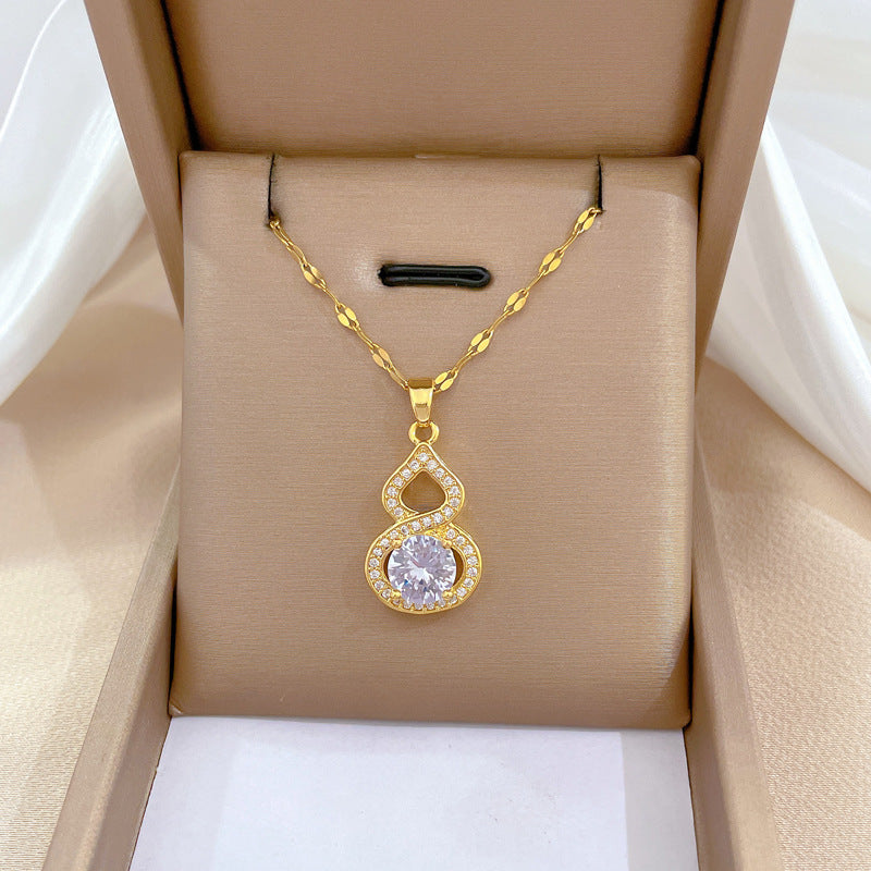 Collar geométrico minimalista de acero de titanio dulce con colgante incrustado de diamantes de imitación para mujer