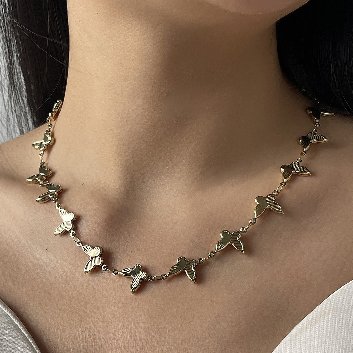 Collana da Donna Minimalista con Cuore Geometrico, Croce, Stella, in Acciaio Inox Placcato Oro 18K